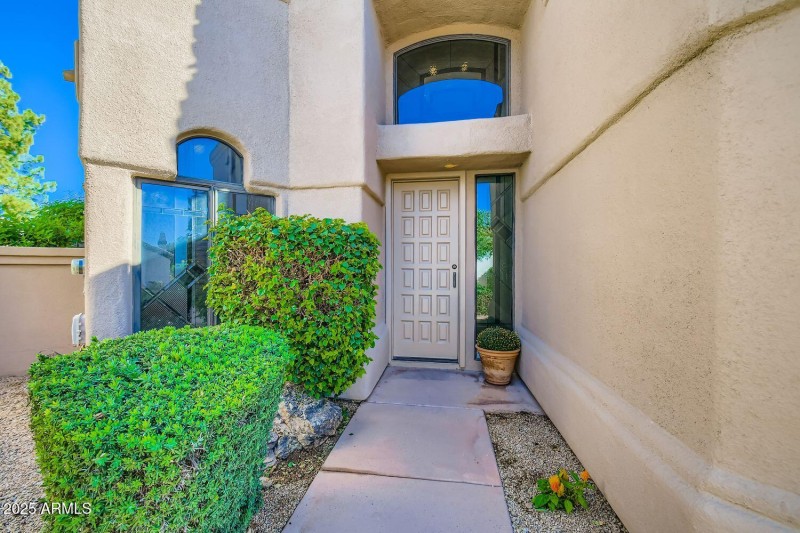 Exterior Front Entry