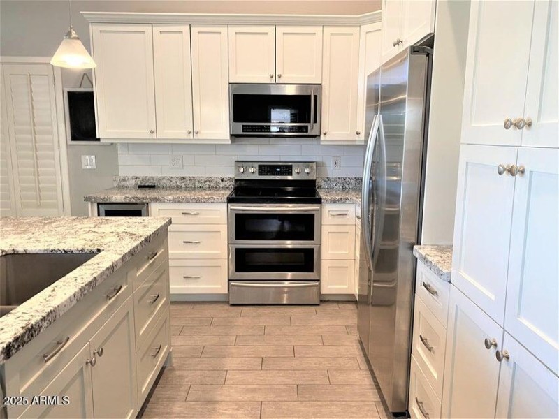 20201003045921007741000000-o