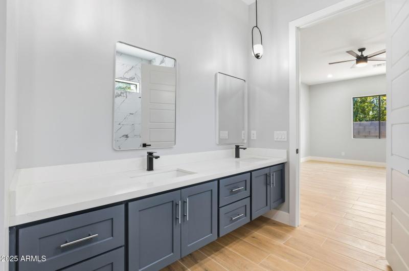 46-web-or-mls-415 S Robert Rd Tempe, AZ