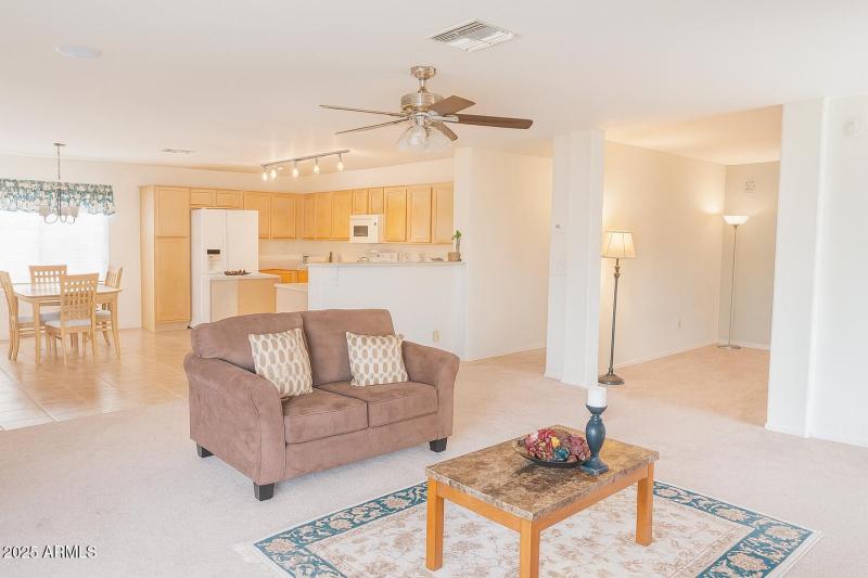 E7D7E42A-8C9D-42B3-90CF-758C54420586