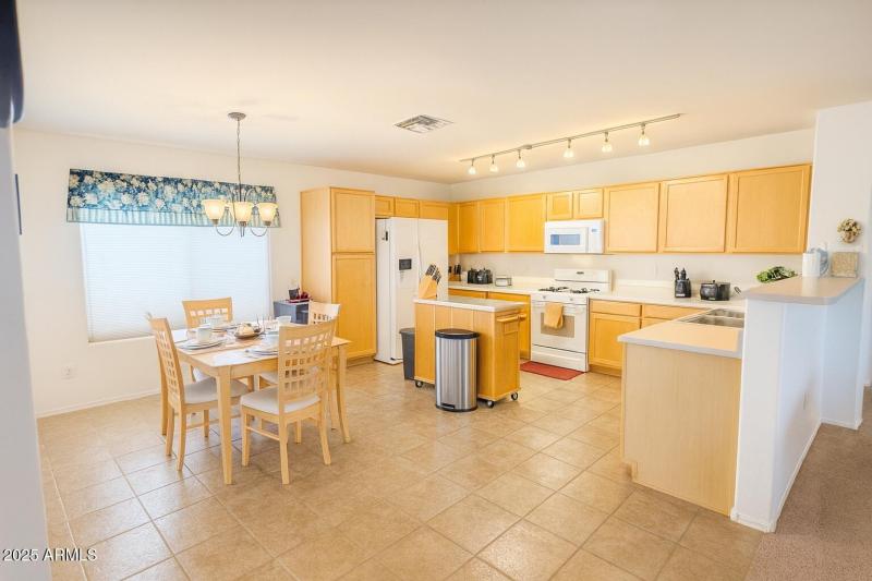 19EF7F1E-55A2-4EC2-A352-974C657CE2BD