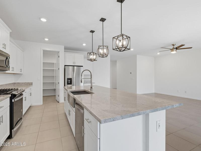 14-web-or-mls-Bee-14