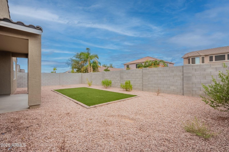 50-web-or-mls-Bee-50