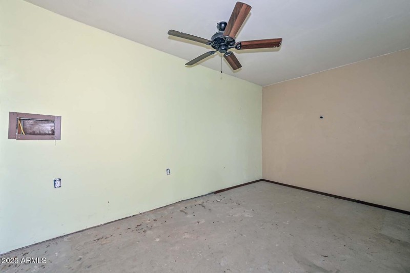 Laundry Room2