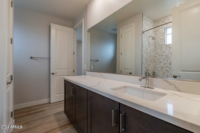 20240213045401166237000000-o