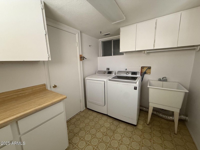 Laundry Room 3