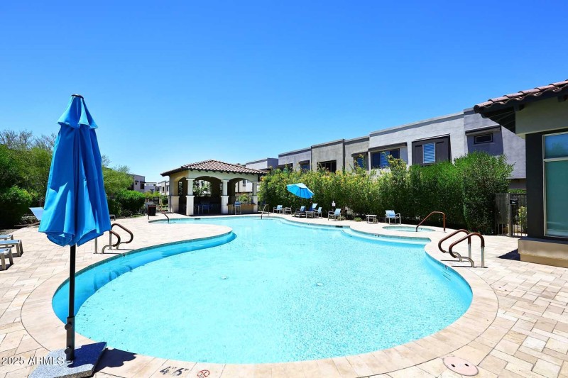 Pinnacle at Silverstone-Community Pool2