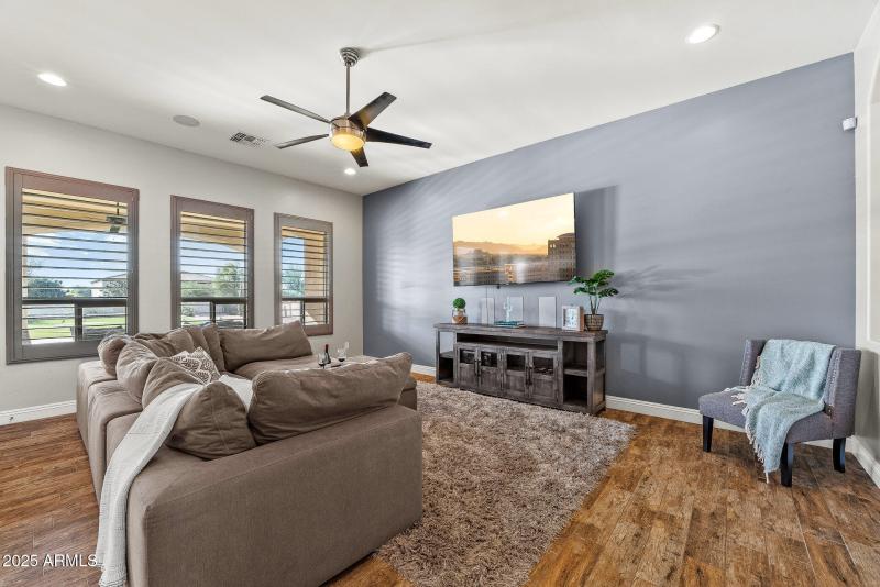 013_south_194th_street-10_411