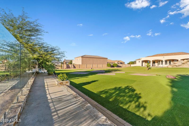 048_south_194th_street-41_750