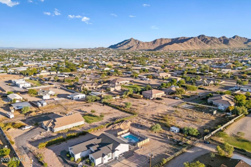 053_south_194th_street-46_900