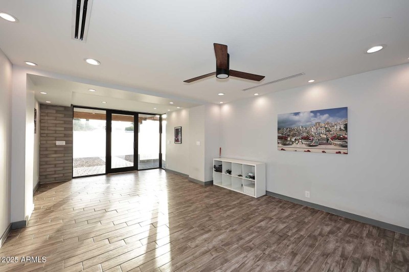 Grand Foyer2