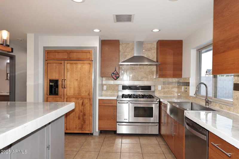Kitchen-Range