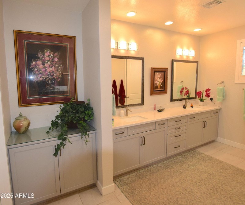 Primary Bathroom 4