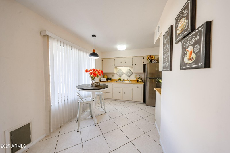Breakfast Room