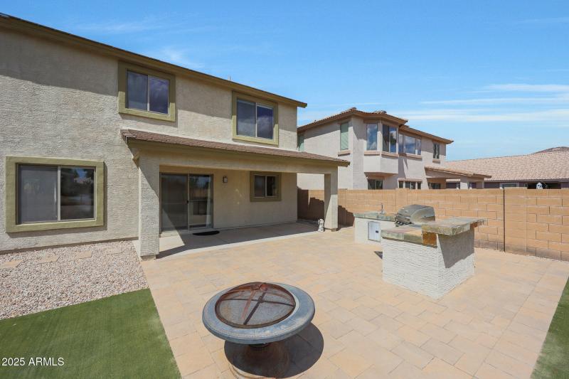 Backyrd Bar B Q Island