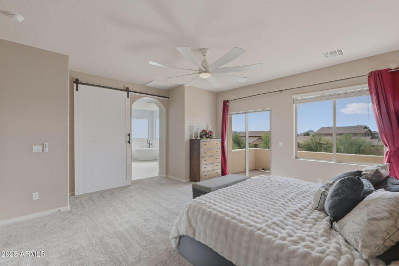 Generously sized Masted bedroom