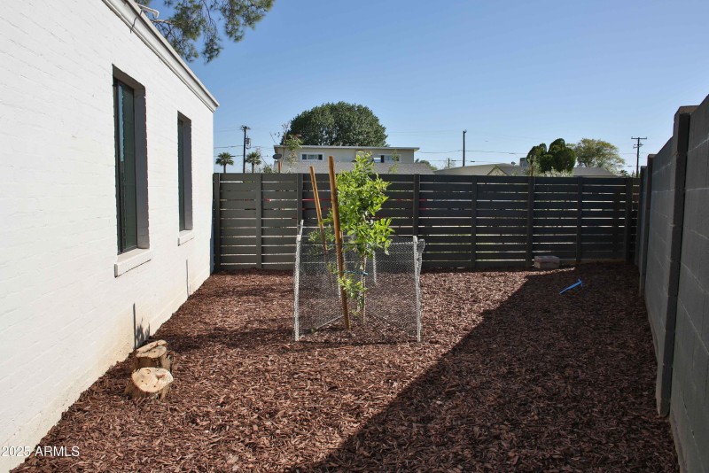 sideyard