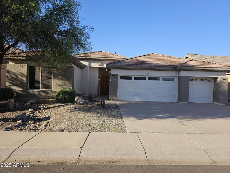 EXTRA 3 PKG SPACE IN FRONT