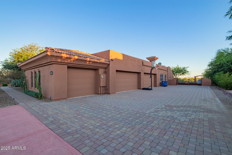 51 - Desert Vista
