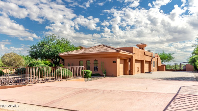 Desert Vista 6