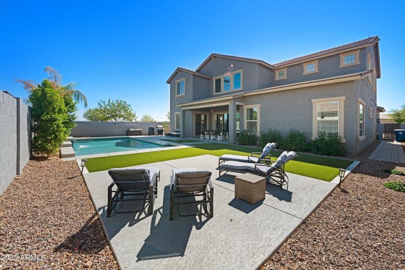 Poolside Lounge Area