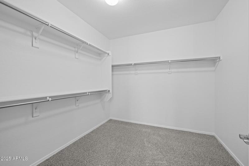 27)PRIMARY CLOSET