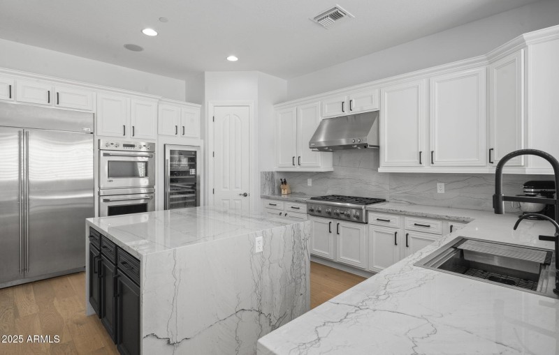 19-web-or-mls-_TMR2482