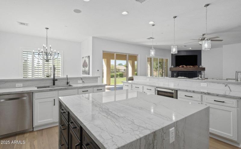 23-web-or-mls-_TMR2541