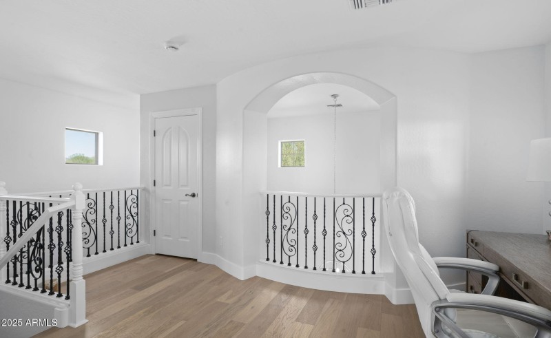 30-web-or-mls-_TMR2642