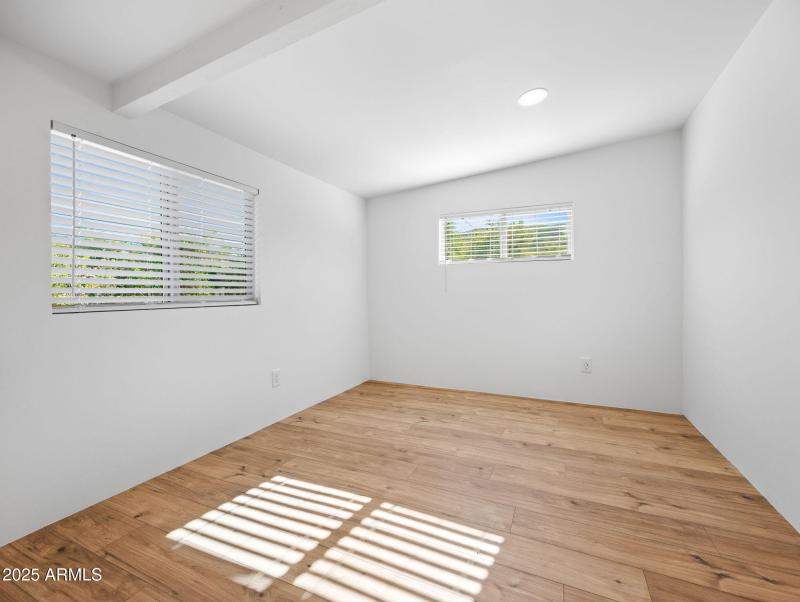 19-web-or-mls-22490 Luna Way-19