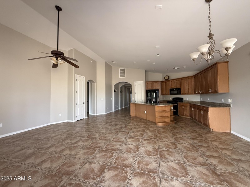 657B9F0D-EA98-474E-81EB-426E5F914837