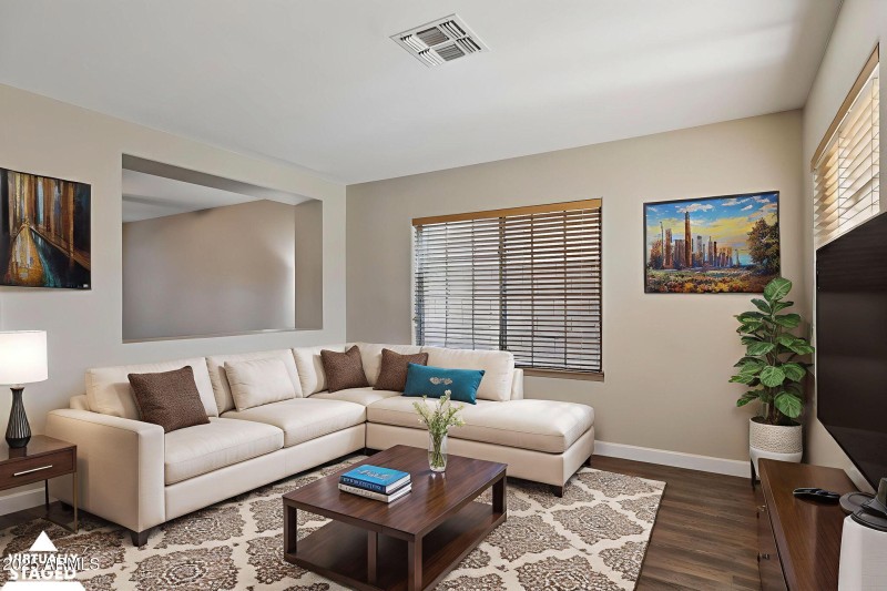 6-web-or-mls-23222-n-22nd-pl