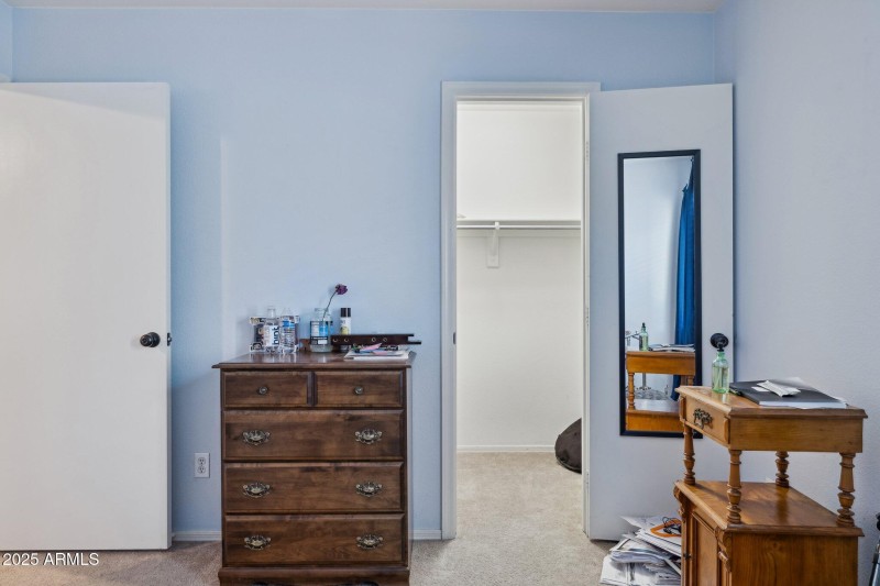 47-web-or-mls-23222-n-22nd-pl