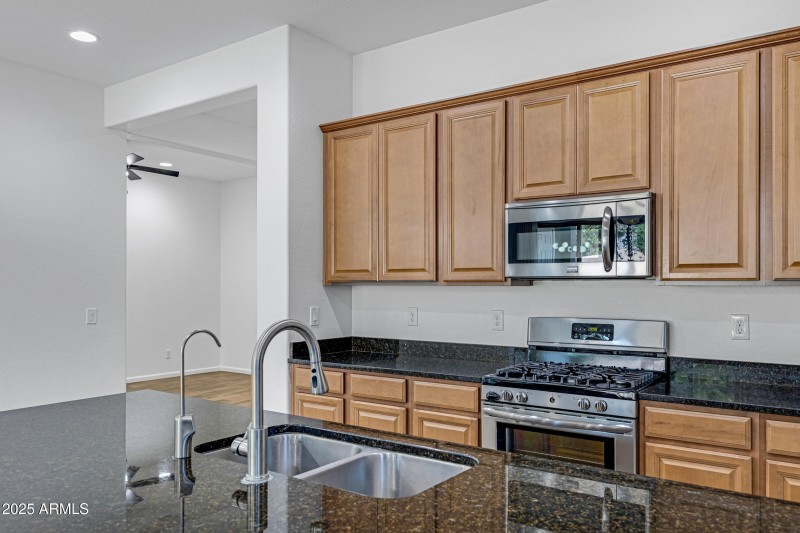 3518 E Walnut Rd-15
