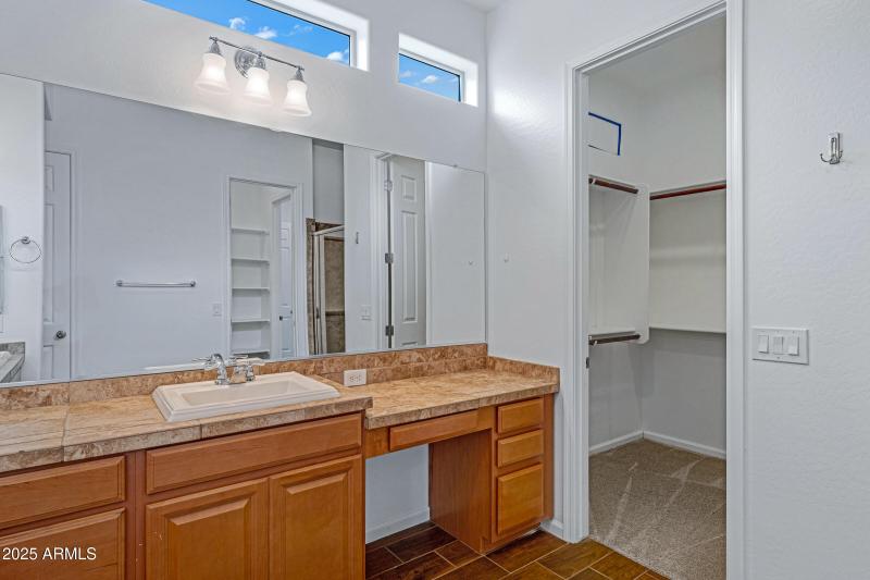 3518 E Walnut Rd-34