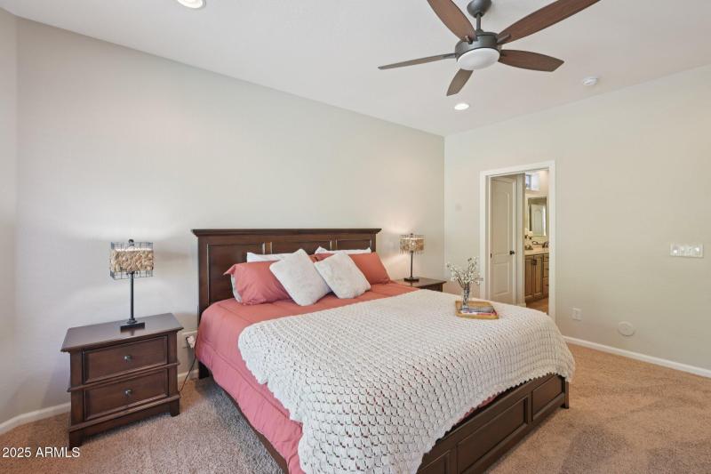 28-web-or-mls-N 163rd Dr-S0910-028