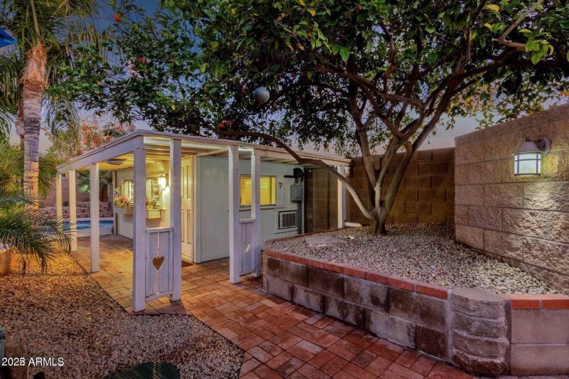 20220408141607140511000000-o