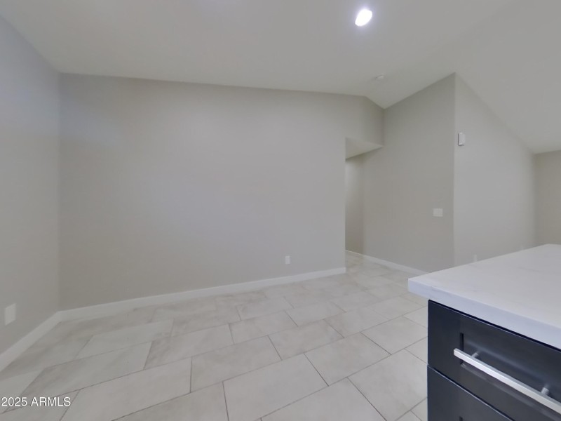 6_pc_ICbOklF4gh_ThlEVx2fi7_layout_1