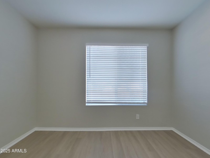 13_pc_TSI4Zr3tNq_FWj9rpkQS9_layout_1