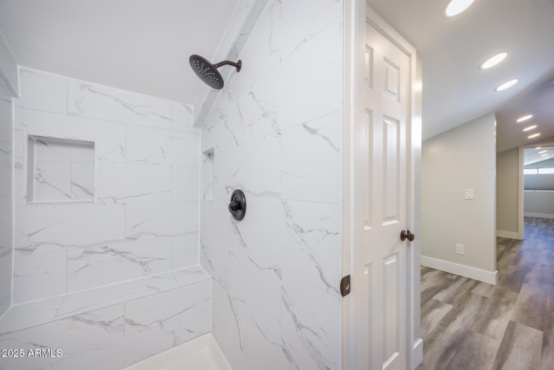 1302-coyotetrail_mls-9