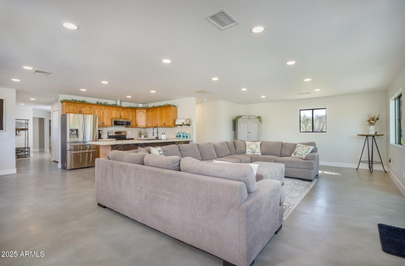 1302-coyotetrail_mls-24