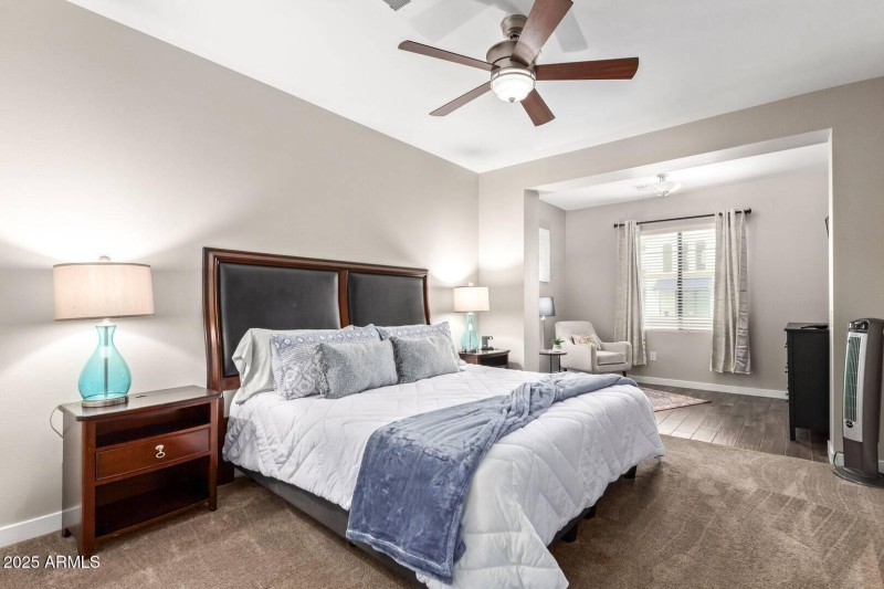 Primary with sitting room