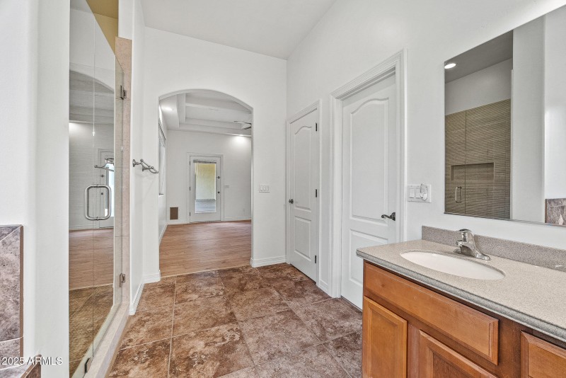 025_south_183rd_place-37_645