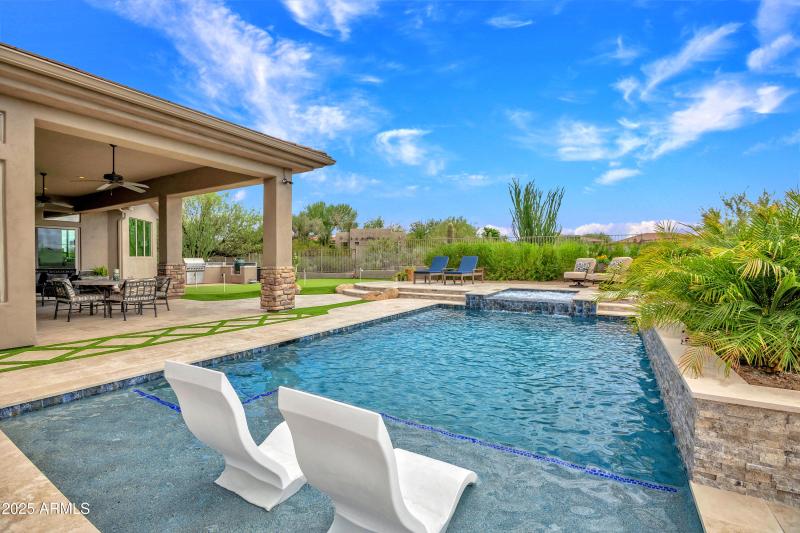 PebbleTec heated Pool & Spa