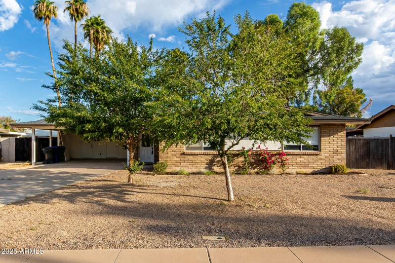 Wonderful Mesa location with no HOA