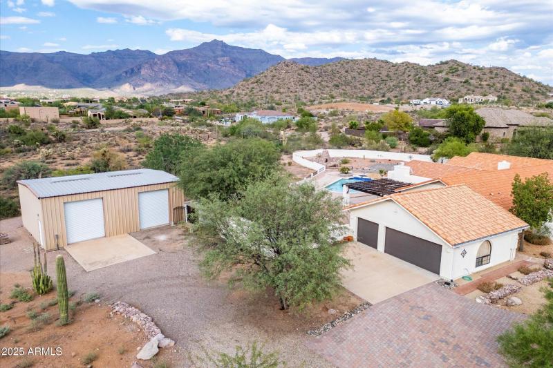 3 Car detached garage