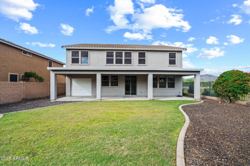 Backyard with View Fence