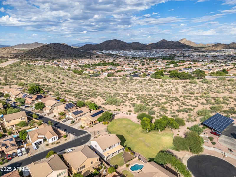 Mountain Views to the East