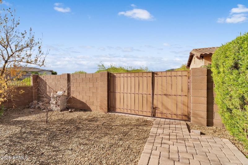 103-web-or-mls-Questa-102