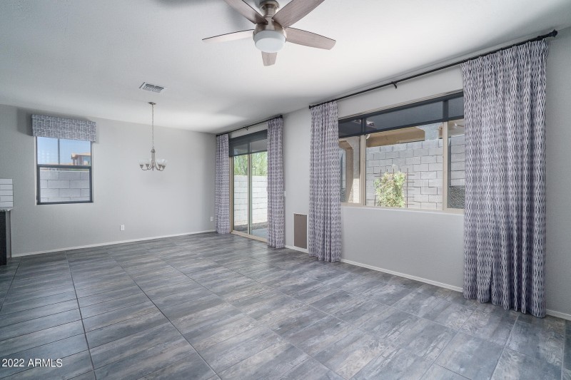 6) GREAT ROOM TO DINING